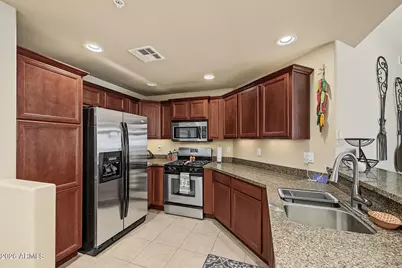 5350 E Deer Valley Drive #1406, Phoenix, AZ 85054 - Photo 9