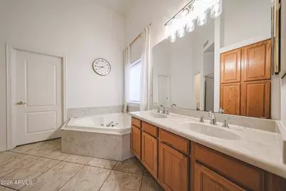 4506 E Olive Avenue, Gilbert, AZ 85234 - Photo 19