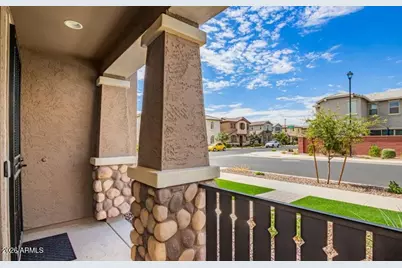 2617 S Entwistle Street, Gilbert, AZ 85295 - Photo 3