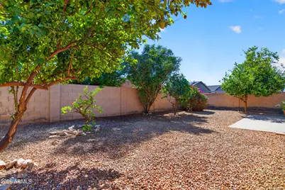 16195 W Watson Lane, Surprise, AZ 85379 - Photo 35