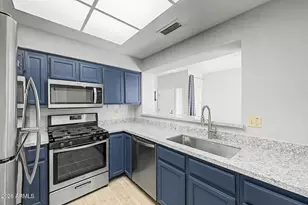 13282 W Bolero Dr, Sun City West, AZ 85375 - Photo 11