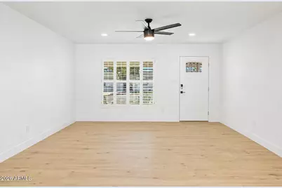 7616 E 3rd Street, Scottsdale, AZ 85251 - Photo 3