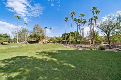 10437 N 11th Street #2, Phoenix, AZ 85020 - Photo 17