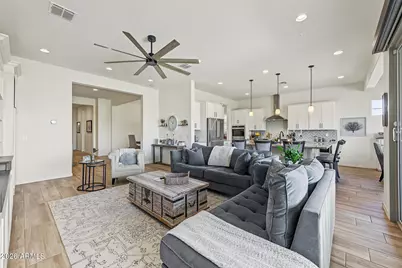10517 S 181st Avenue, Goodyear, AZ 85338 - Photo 5