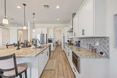 10517 S 181st Avenue, Goodyear, AZ 85338 - Photo 11