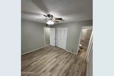3410 E Shaw Butte Drive, Phoenix, AZ 85028 - Photo 9