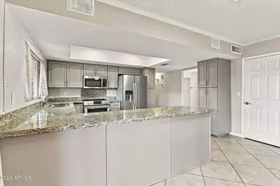 15622 N 29th Avenue, Phoenix, AZ 85053 - Photo 9
