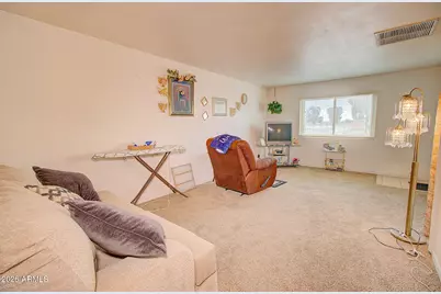 812 N Sunshine Boulevard, Eloy, AZ 85131 - Photo 9