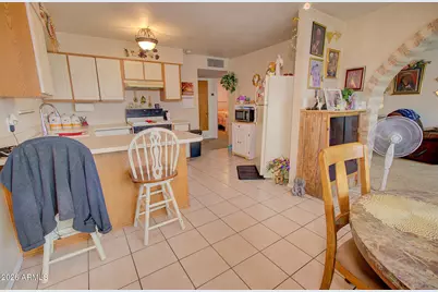 812 N Sunshine Boulevard, Eloy, AZ 85131 - Photo 13