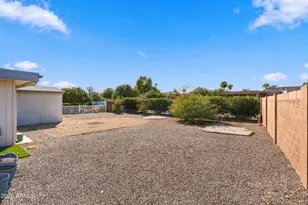 16210 N Meadow Park Dr, Sun City, AZ 85351 - Photo 37