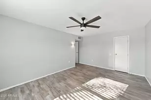 16210 N Meadow Park Dr, Sun City, AZ 85351 - Photo 21