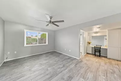 16210 N Meadow Park Drive, Sun City, AZ 85351 - Photo 25