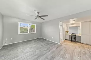 16210 N Meadow Park Dr, Sun City, AZ 85351 - Photo 25