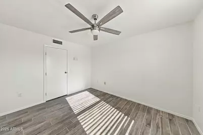 16210 N Meadow Park Drive, Sun City, AZ 85351 - Photo 19