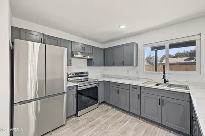 8847 W Weldon Avenue, Phoenix, AZ 85037 - Photo 13
