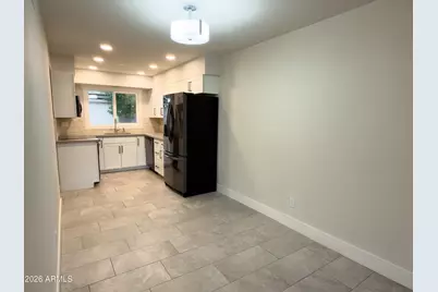 8449 E Montebello Avenue, Scottsdale, AZ 85250 - Photo 9