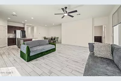 5724 W Encinas Lane, Phoenix, AZ 85043 - Photo 15