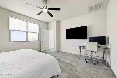 5724 W Encinas Lane, Phoenix, AZ 85043 - Photo 17