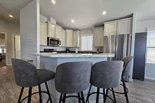 650 N Hawes Rd, Mesa, AZ 85207 - Photo 25