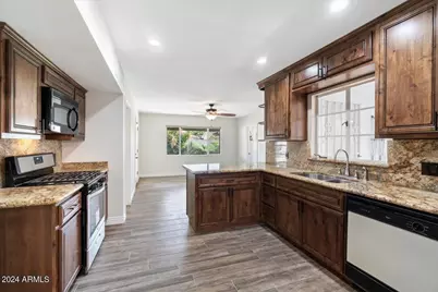 6731 E Hubbell Street, Scottsdale, AZ 85257 - Photo 9