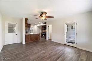 6731 E Hubbell St, Scottsdale, AZ 85257 - Photo 7