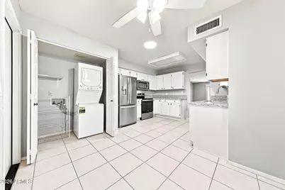 9147 W Kimberly Way, Peoria, AZ 85382 - Photo 17