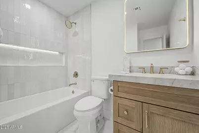 8008 E Whitton Avenue, Scottsdale, AZ 85251 - Photo 13