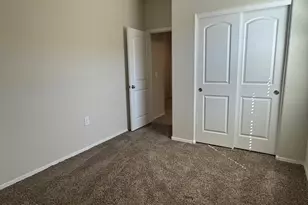 36091 W Seville Dr, Maricopa, AZ 85138 - Photo 7