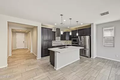 22663 N 121st Drive, Sun City, AZ 85373 - Photo 11