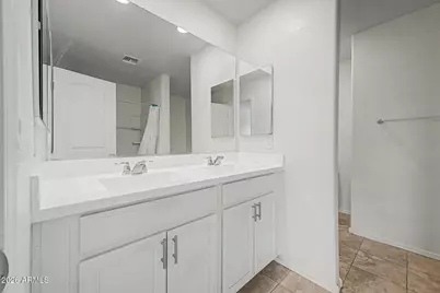 12645 W Palmaire Avenue, Glendale, AZ 85307 - Photo 17