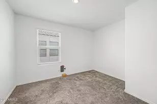 12645 W Palmaire Ave, Glendale, AZ 85307 - Photo 25