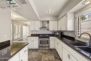1930 E Linger Ln, Phoenix, AZ 85020 - Photo 13