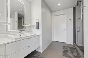 200 W Portland St, Phoenix, AZ 85003 - Photo 21