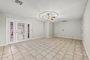 10014 N 87th Ln, Peoria, AZ 85345 - Photo 11
