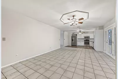 10014 N 87th Lane, Peoria, AZ 85345 - Photo 9