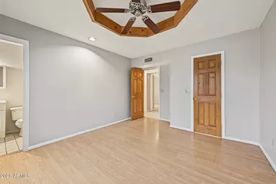 10014 N 87th Lane, Peoria, AZ 85345 - Photo 13