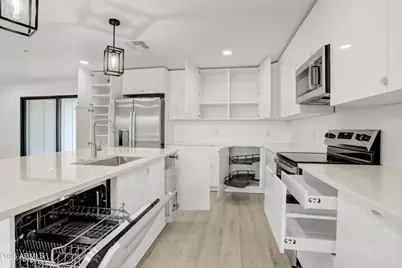1050 N 74th Street, Scottsdale, AZ 85257 - Photo 9