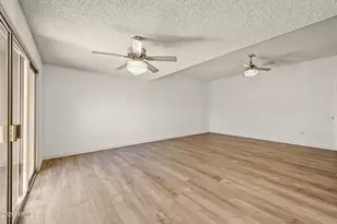 10031 W Hutton Dr, Sun City, AZ 85351 - Photo 7