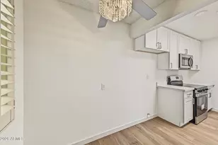 10031 W Hutton Dr, Sun City, AZ 85351 - Photo 11