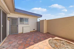 10031 W Hutton Dr, Sun City, AZ 85351 - Photo 25