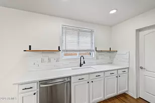 18280 W Elm St, Surprise, AZ 85388 - Photo 19