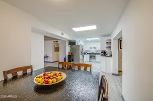 4230 W Kaler Dr, Phoenix, AZ 85051 - Photo 17