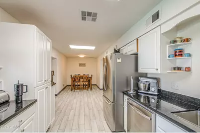 4230 W Kaler Drive, Phoenix, AZ 85051 - Photo 13
