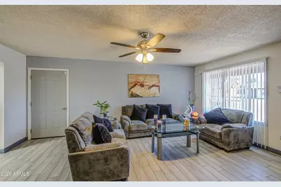 4230 W Kaler Drive, Phoenix, AZ 85051 - Photo 7
