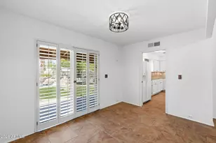 1915 E Linger Ln, Phoenix, AZ 85020 - Photo 13