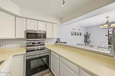 2121 S Pennington -- #8, Mesa, AZ 85202 - Photo 11