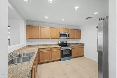 6355 W Orchid Lane, Glendale, AZ 85302 - Photo 11