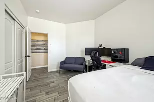 9247 W Salter Dr, Peoria, AZ 85382 - Photo 25