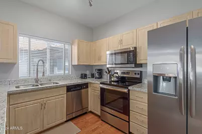 7401 W Arrowhead Clubhouse Drive #2046, Glendale, AZ 85308 - Photo 13