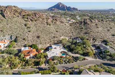 3500 E Lincoln Drive #17, Phoenix, AZ 85018 - Photo 3
